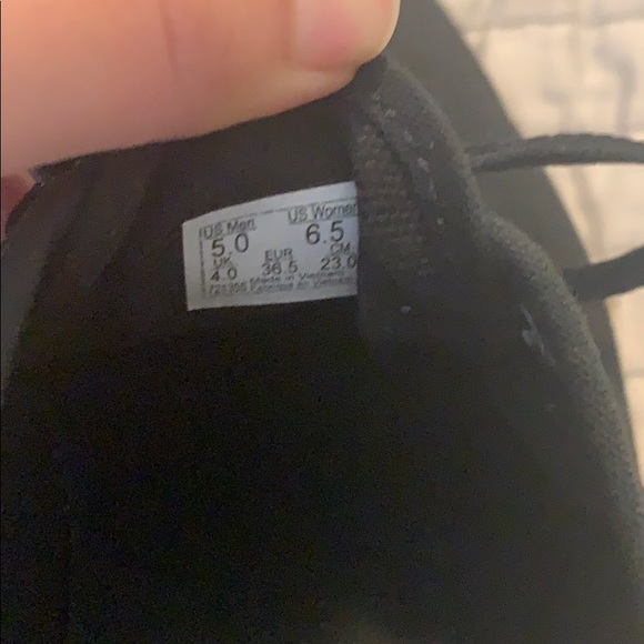 Black Vans - Picture 5 of 5